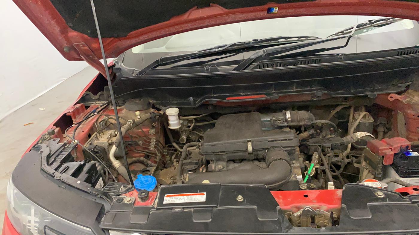 2022 Maruti BREZZA ZXI + SMART HYBRID, Petrol, Manual, 1,23,851 km, Engine View - Right