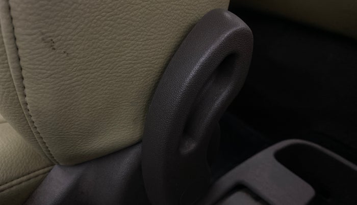 2015 Hyundai i10 MAGNA 1.1, Petrol, Manual, 65,708 km, Driver Side Adjustment Panel