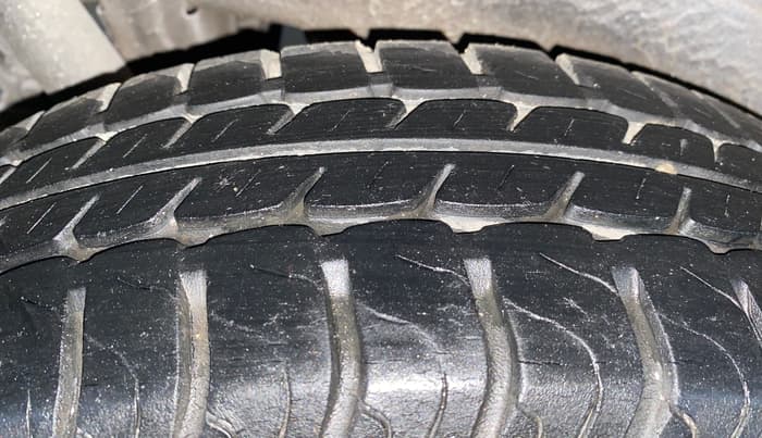 2016 Maruti Wagon R 1.0 VXI, Petrol, Manual, 21,019 km, Right Rear Tyre Tread
