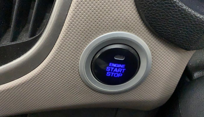 2016 Hyundai Creta SX PLUS AT 1.6 DIESEL, Diesel, Automatic, 1,07,738 km, Keyless Start/ Stop Button