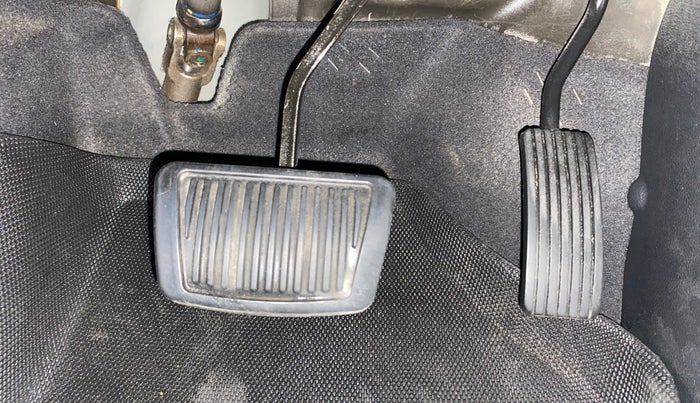 2016 Hyundai Creta SX PLUS AT 1.6 DIESEL, Diesel, Automatic, 1,07,738 km, Pedals