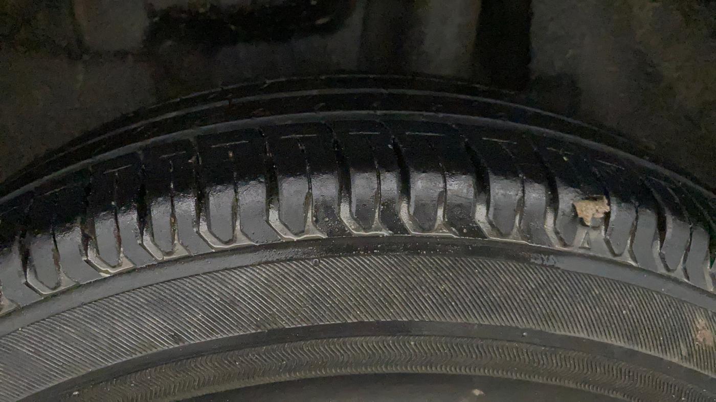 2021 Maruti Swift VXI, Petrol, Manual, 79,881 km, Left Rear Tyre Tread