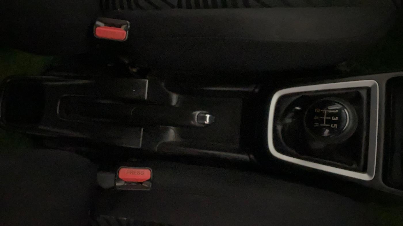 2021 Maruti Swift VXI, Petrol, Manual, 79,881 km, Gear Lever