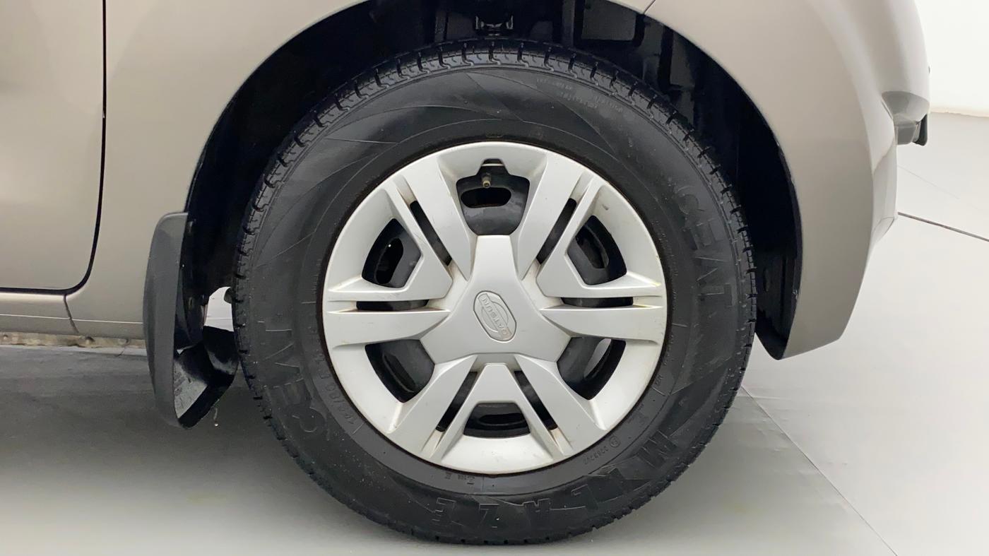2017 Datsun Redi Go T(O) 1.0, Petrol, Manual, 48,186 km, Right Front Wheel