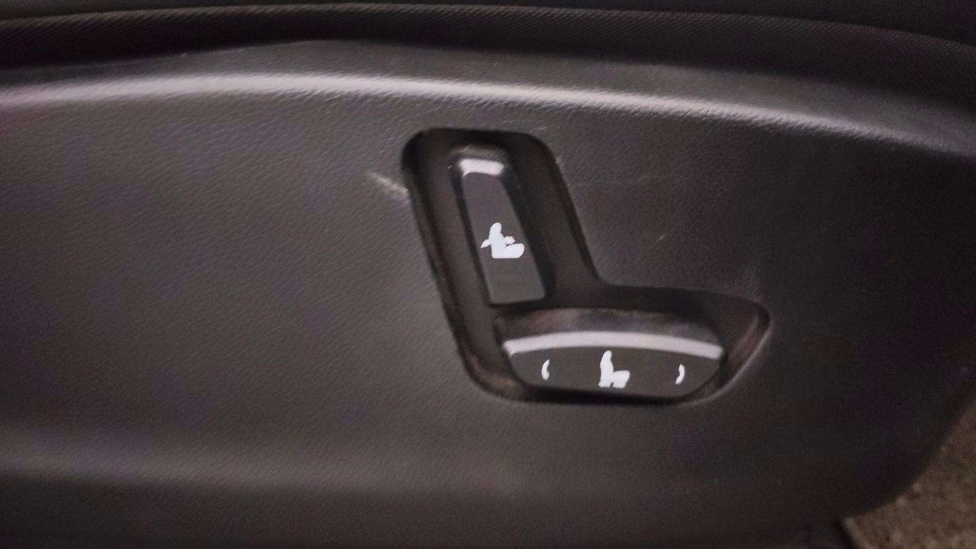 2019 MG HECTOR SHARP 2.0 DIESEL, Diesel, Manual, 88,429 km, Driver Side Adjustment Panel