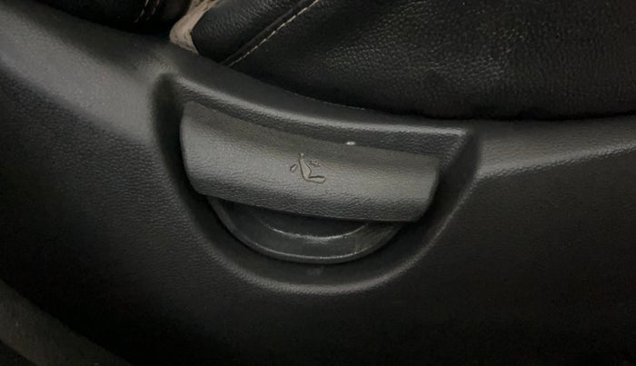 2022 Hyundai XCENT PRIME 	T+ CNG, CNG, Manual, 44,227 km, Driver Side Adjustment Panel