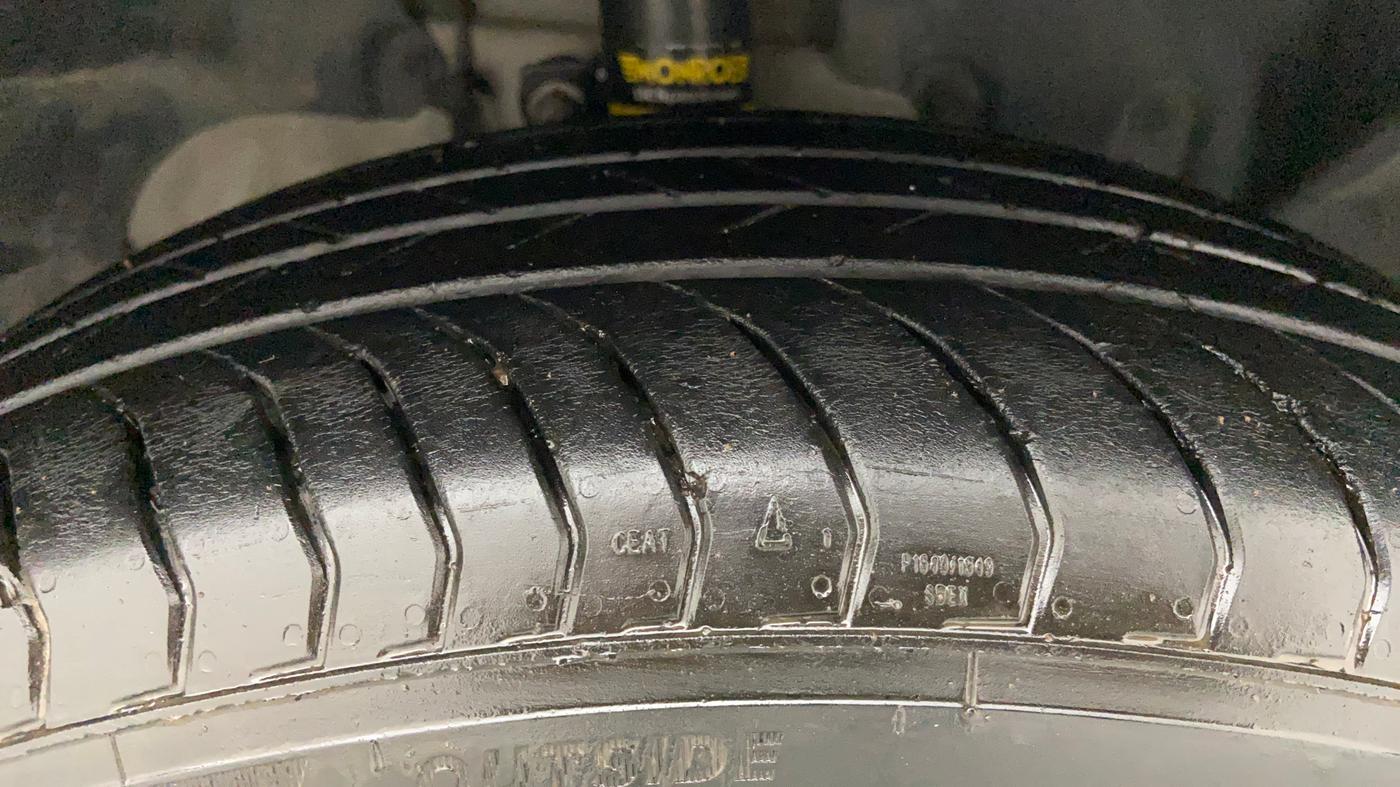 2017 Ford Ecosport TITANIUM 1.5L PETROL AT, Petrol, Automatic, 79,652 km, Right Front Tyre Tread