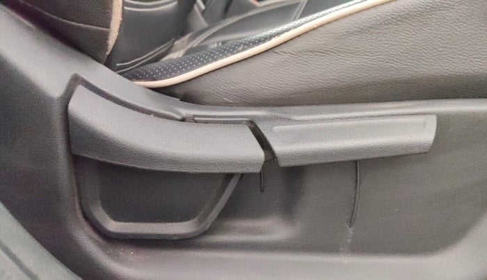 2020 Hyundai NEW I20 SPORTZ 1.0T GDI IMT, Petrol, Manual, 50,779 km, Driver Side Adjustment Panel