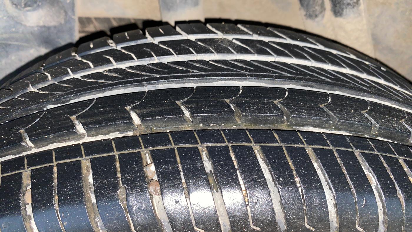 2013 Renault Duster RXL PETROL, Petrol, Manual, 59,188 km, Right Rear Tyre Tread