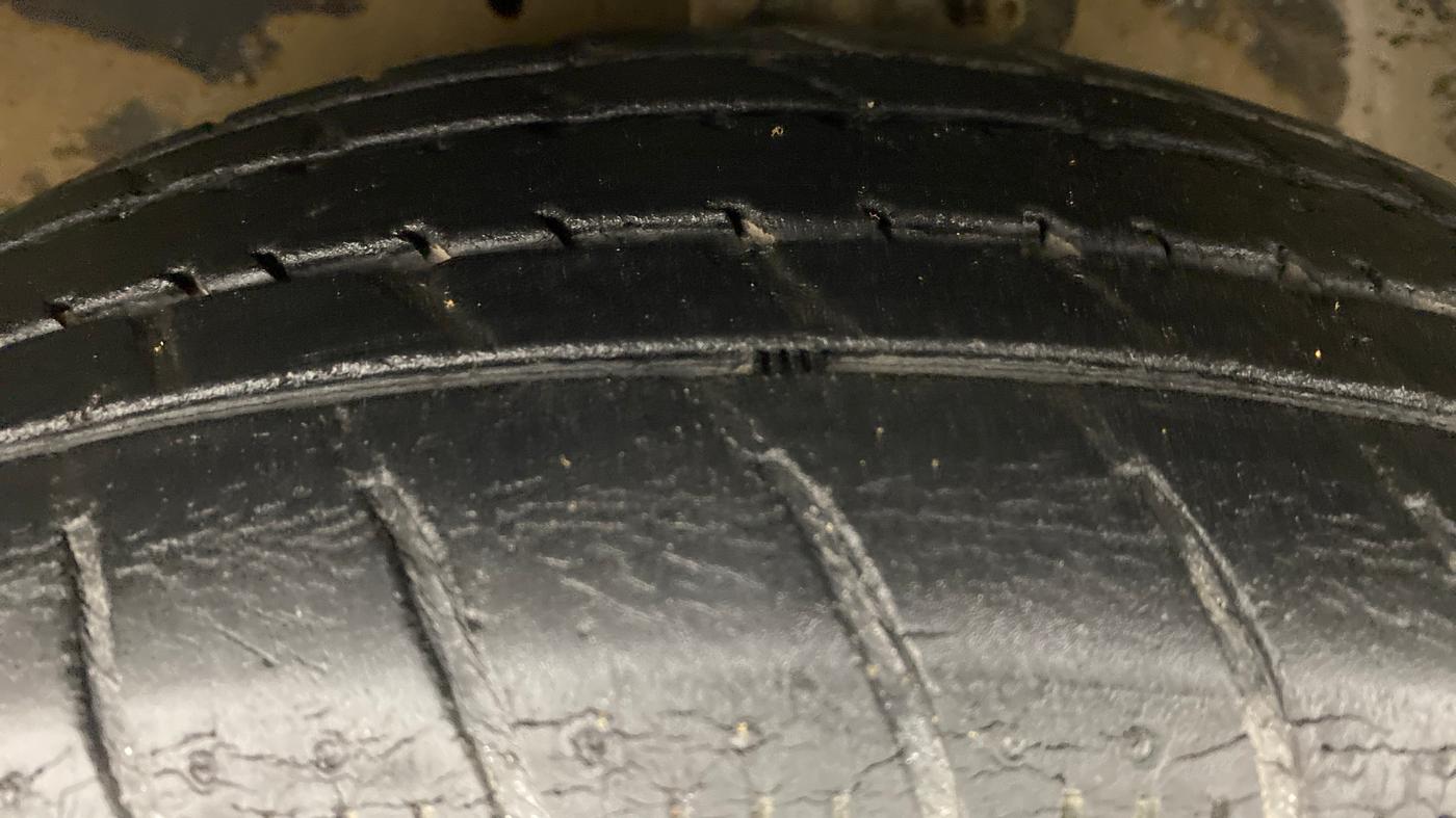 2015 Maruti Celerio ZXI AMT, Petrol, Automatic, 53,445 km, Left Front Tyre Tread