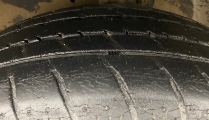 2015 Maruti Celerio ZXI AMT, Petrol, Automatic, 53,445 km, Left Front Tyre Tread