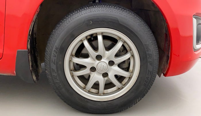 2016 Maruti Swift VXI, Petrol, Manual, 42,808 km, Right Front Wheel