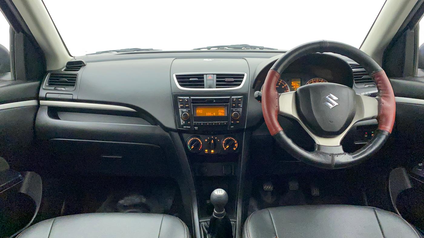 2016 Maruti Swift VXI, Petrol, Manual, 42,808 km, Dashboard