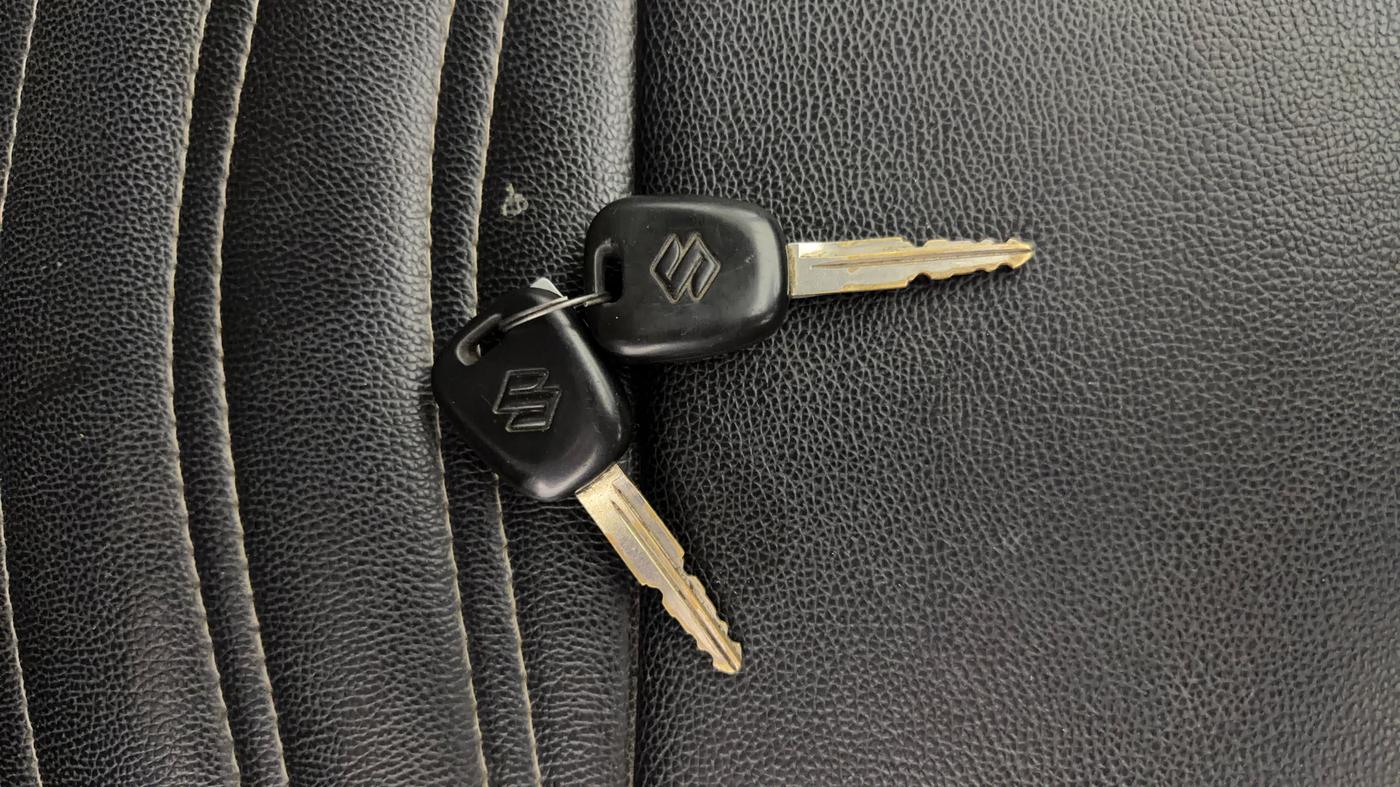 2019 Maruti Alto 800 LXI, Petrol, Manual, 52,531 km, Key Close Up