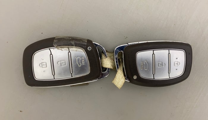 2018 Hyundai Elite i20 ASTA 1.2 (O), Petrol, Manual, 95,768 km, Key Close Up