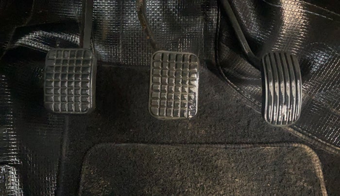 2018 Tata Tiago XT PETROL, Petrol, Manual, 66,413 km, Pedals