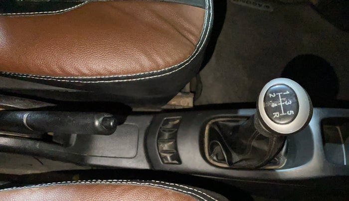 2017 Maruti Wagon R 1.0 LXI CNG, CNG, Manual, 71,489 km, Gear Lever