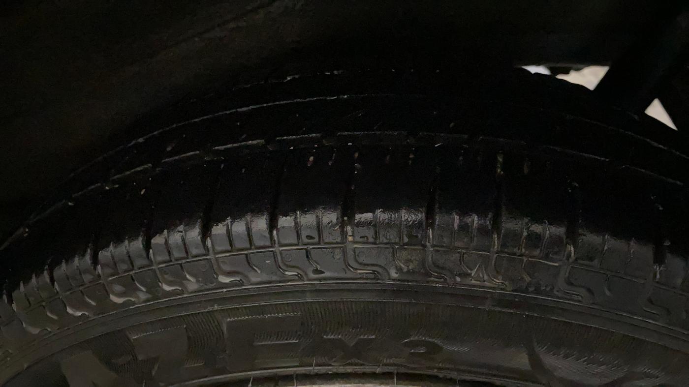 2017 Maruti Wagon R 1.0 LXI CNG, CNG, Manual, 71,612 km, Left Rear Tyre Tread