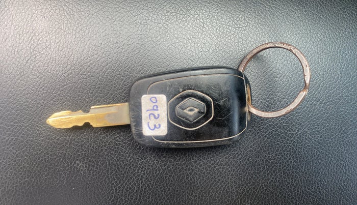 2017 Renault Kwid RXT 1.0 (O), CNG, Manual, 91,067 km, Key Close Up