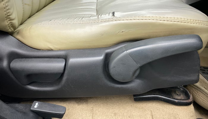 2015 Honda City 1.5L I-DTEC S, Diesel, Manual, 90,695 km, Driver Side Adjustment Panel