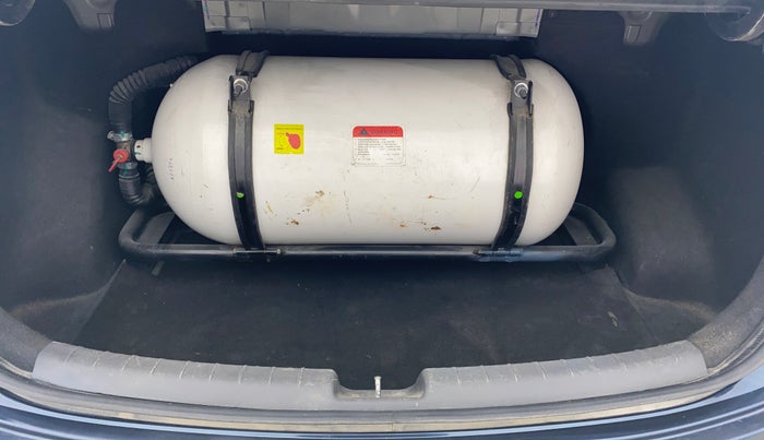 2022 Hyundai AURA S 1.2 CNG, CNG, Manual, 64,107 km, Boot Inside