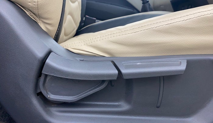 2022 Hyundai AURA S 1.2 CNG, CNG, Manual, 64,107 km, Driver Side Adjustment Panel