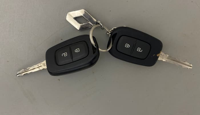 2020 Renault Duster RXZ 1.5 PETROL MT, Petrol, Manual, 60,186 km, Key Close Up