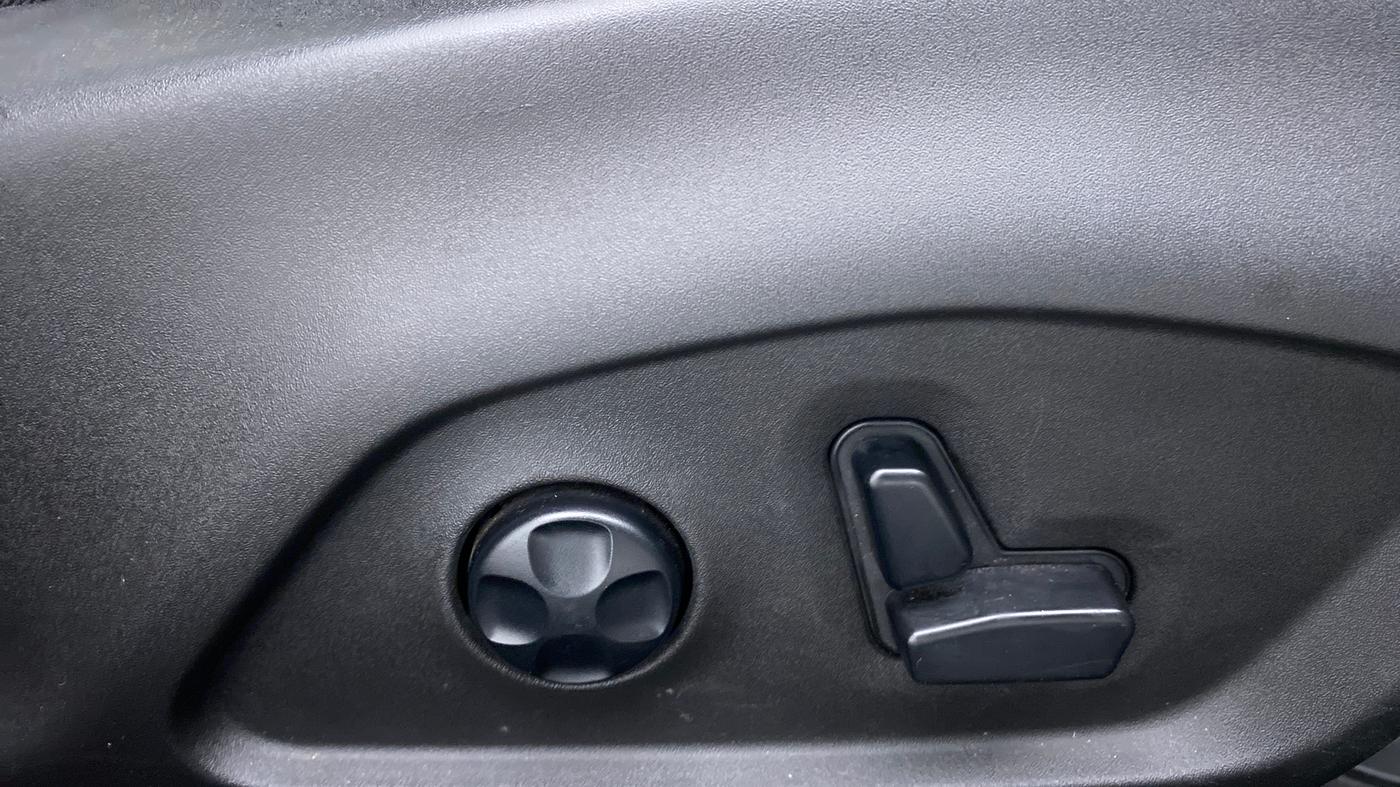 2018 Jeep Compass 2.0 LIMITED PLUS, Diesel, Manual, 61,083 km, Driver Side Adjustment Panel