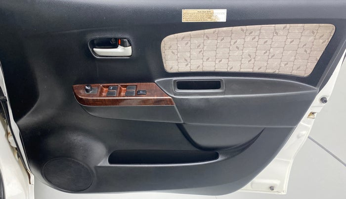 2016 Maruti Wagon R 1.0 VXI AMT, Petrol, Automatic, 58,760 km, Driver Side Door Panels Control