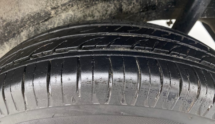 2016 Maruti Wagon R 1.0 VXI AMT, Petrol, Automatic, 58,760 km, Left Rear Tyre Tread