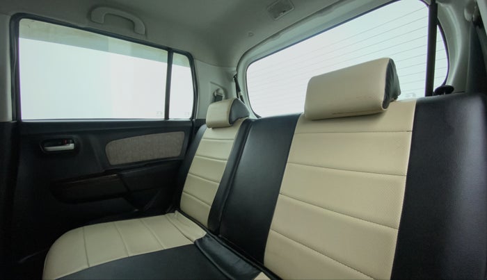 2016 Maruti Wagon R 1.0 VXI AMT, Petrol, Automatic, 58,760 km, Right Side Rear Door Cabin