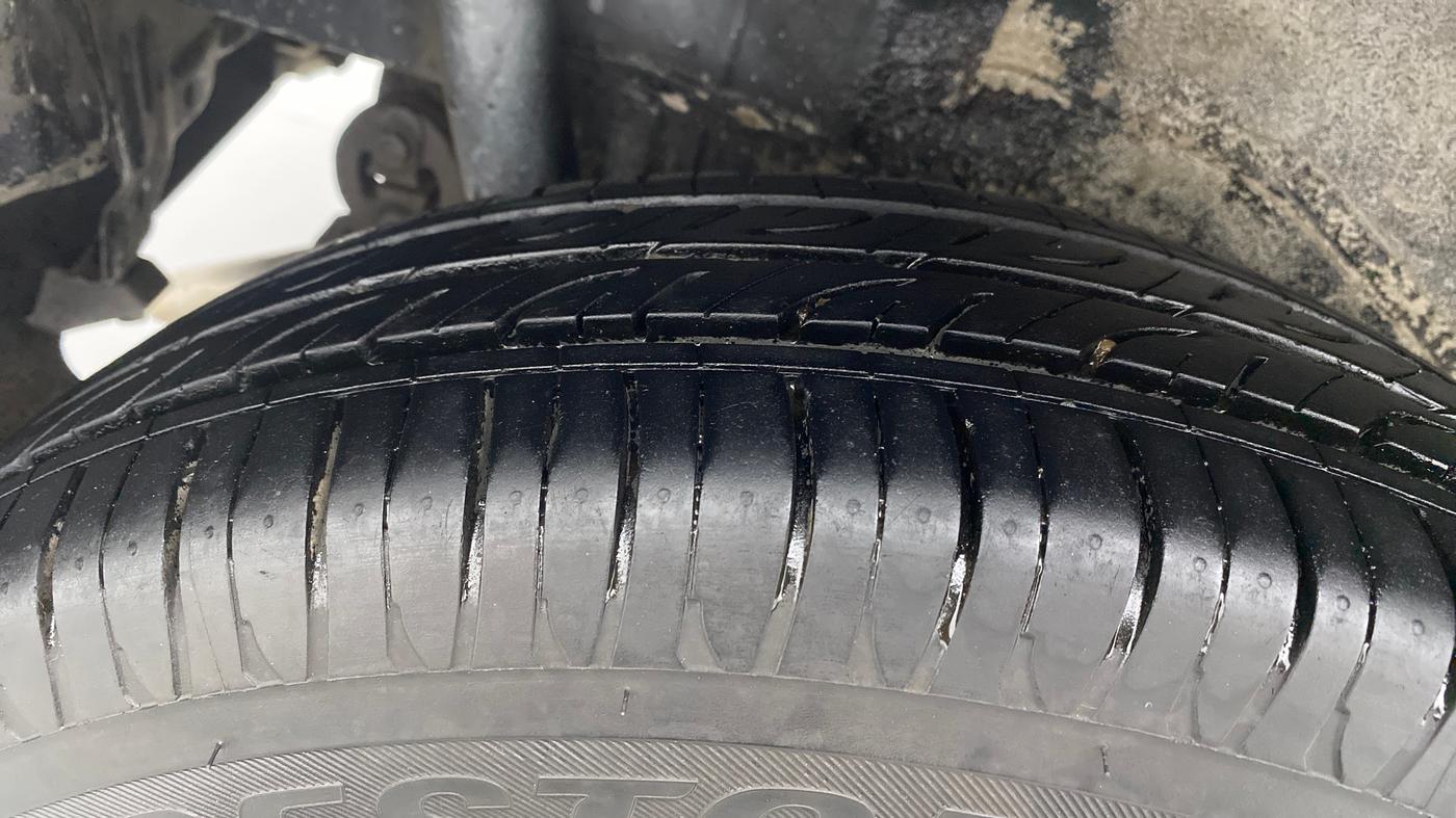 2016 Maruti Wagon R 1.0 VXI AMT, Petrol, Automatic, 58,760 km, Right Rear Tyre Tread