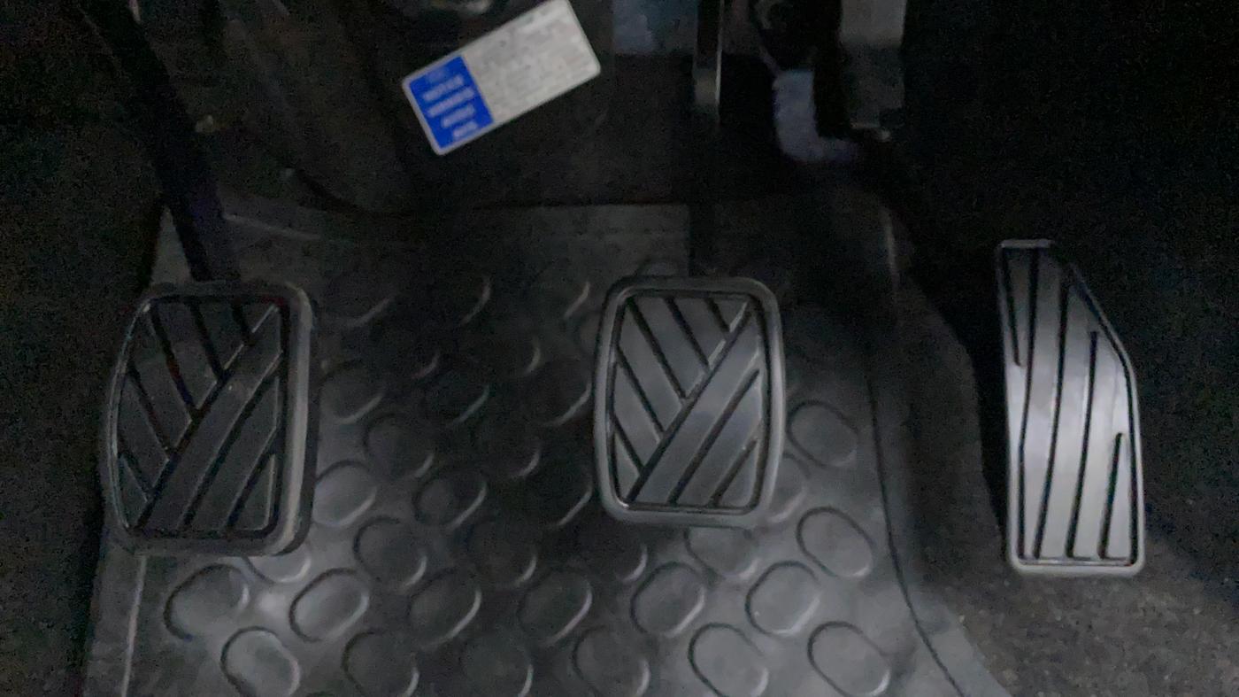 2019 Maruti Swift VXI D, Petrol, Manual, 10,056 km, Pedals