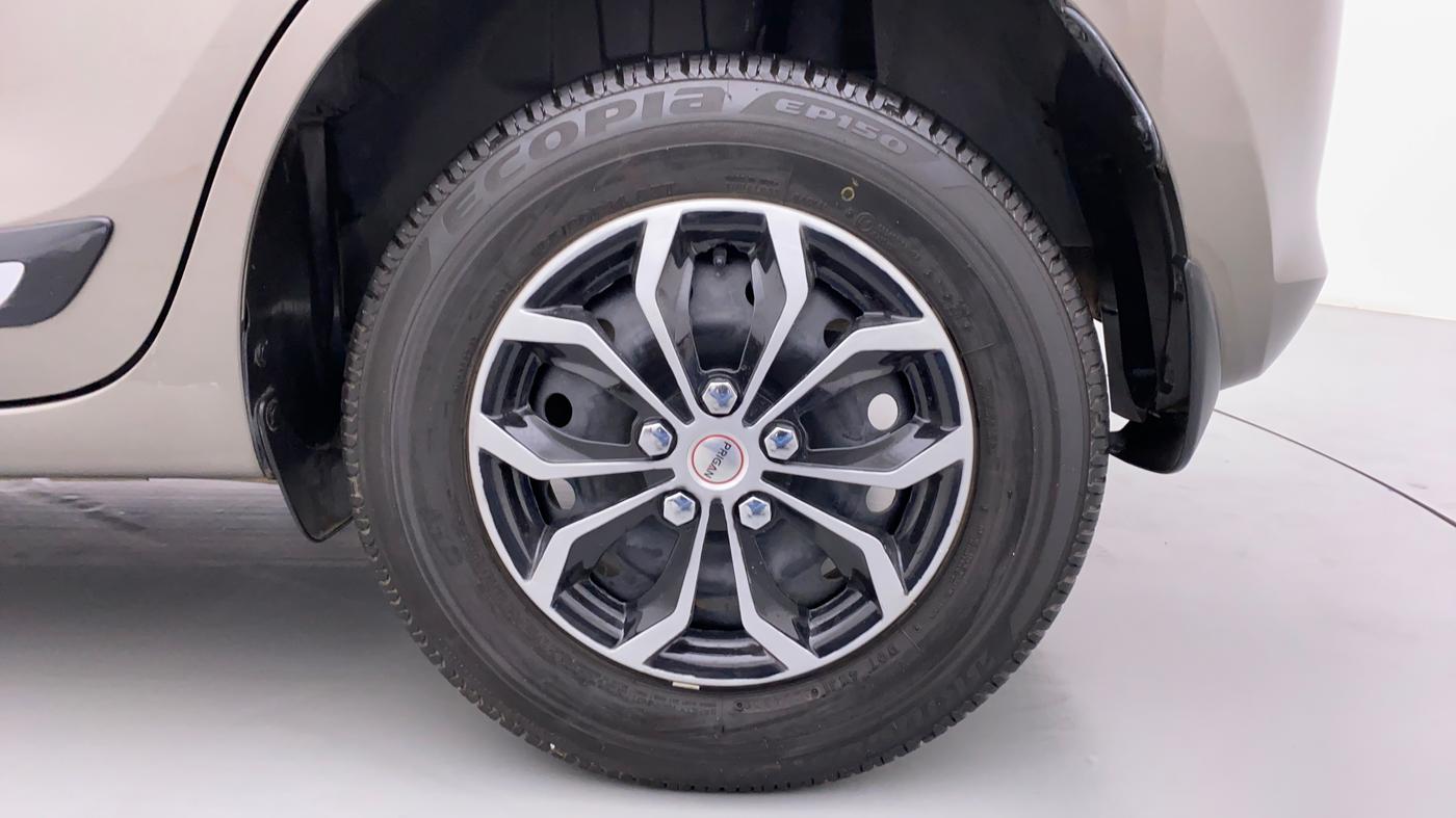 2019 Maruti Swift VXI D, Petrol, Manual, 10,056 km, Left Rear Wheel