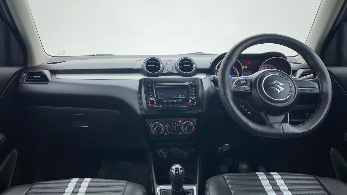 2019 Maruti Swift VXI D, Petrol, Manual, 10,056 km, Dashboard