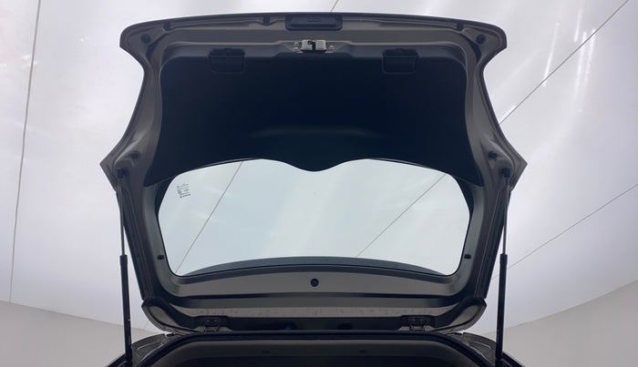 2019 Maruti Swift VXI D, Petrol, Manual, 10,056 km, Boot Door Open
