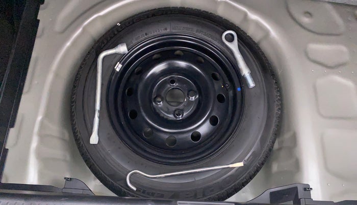 2019 Maruti Swift VXI D, Petrol, Manual, 10,056 km, Spare Tyre