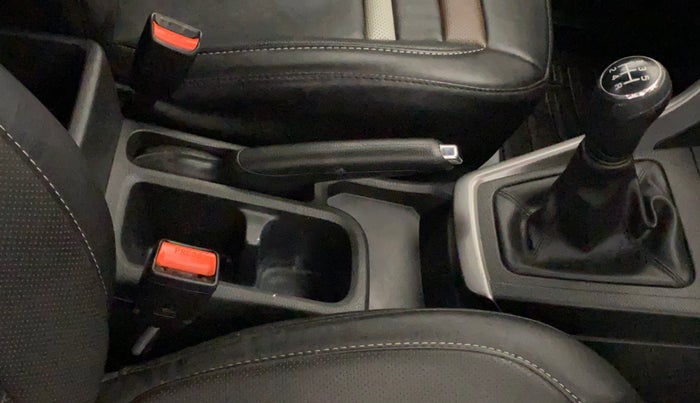 2023 Maruti BREZZA ZXI SMART HYBRID , Petrol, Manual, 59,305 km, Gear Lever