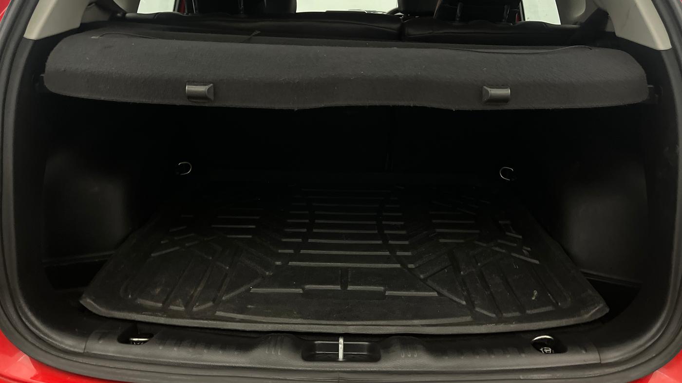 2021 Jeep Compass SPORT 2.0 DIESEL, Diesel, Manual, 90,404 km, Boot Inside