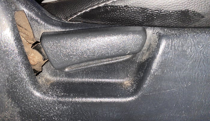 2016 Maruti Alto K10 VXI, Petrol, Manual, 1,44,354 km, Driver Side Adjustment Panel