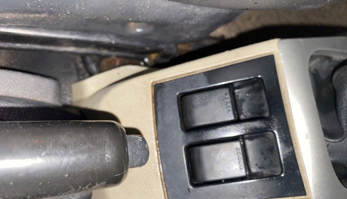 2016 Maruti Alto K10 VXI, Petrol, Manual, 1,44,354 km, Driver Side Door Panels Control