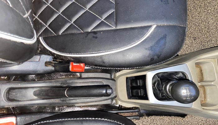 2016 Maruti Alto K10 VXI, Petrol, Manual, 1,44,354 km, Gear Lever