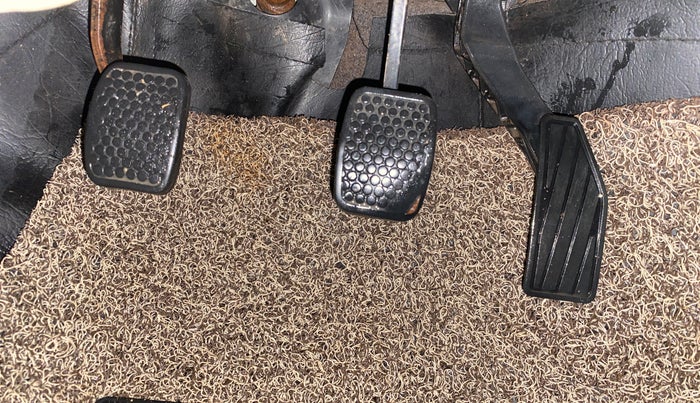 2016 Maruti Alto K10 VXI, Petrol, Manual, 1,44,354 km, Pedals