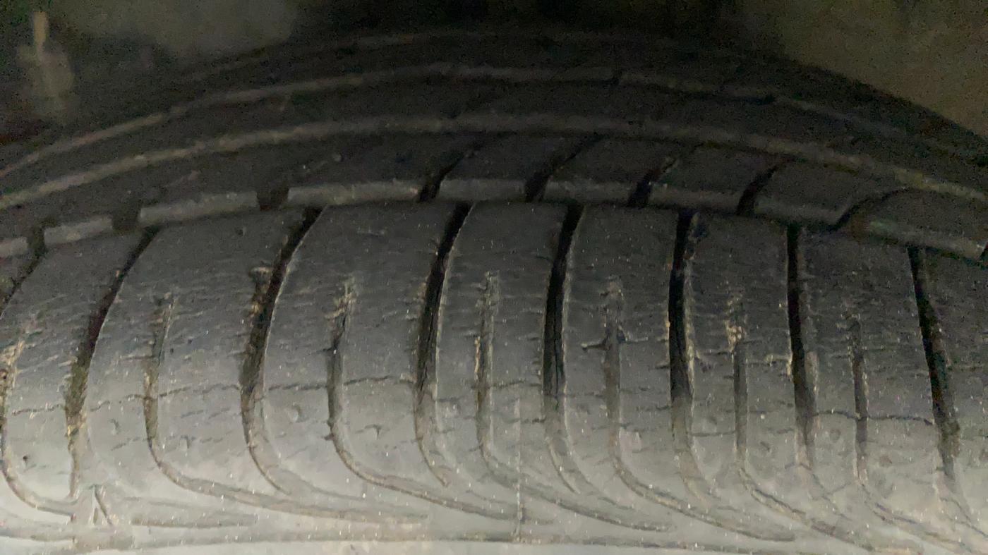 2012 Toyota Corolla Altis VL AT PETROL, Petrol, Automatic, 63,140 km, Left Front Tyre Tread
