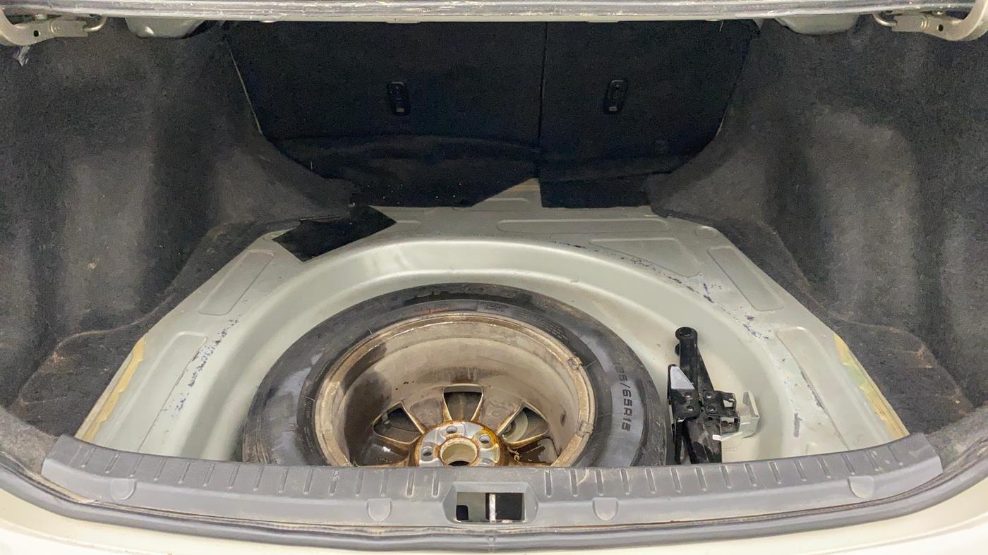 2012 Toyota Corolla Altis VL AT PETROL, Petrol, Automatic, 63,140 km, Boot Inside