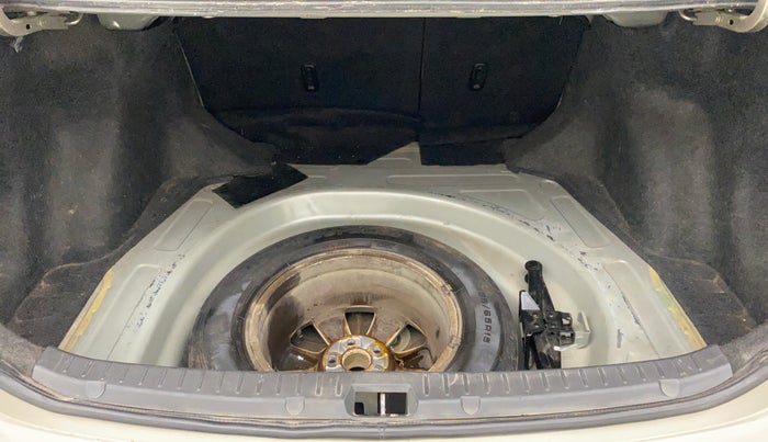 2012 Toyota Corolla Altis VL AT PETROL, Petrol, Automatic, 63,140 km, Boot Inside