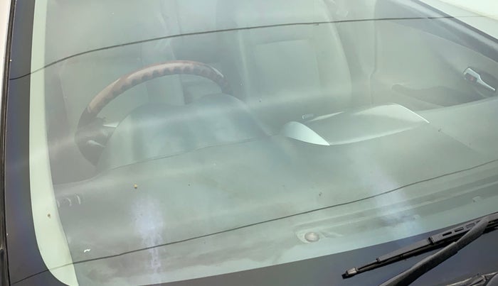 2012 Toyota Corolla Altis VL AT PETROL, Petrol, Automatic, 63,140 km, Front windshield - Minor spot on windshield