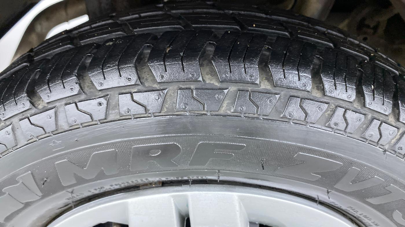 2013 Maruti Alto 800 LXI, Petrol, Manual, 18,794 km, Right Rear Tyre Tread