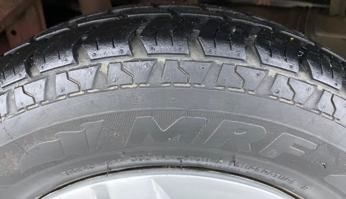 2013 Maruti Alto 800 LXI, Petrol, Manual, 18,794 km, Left Rear Tyre Tread