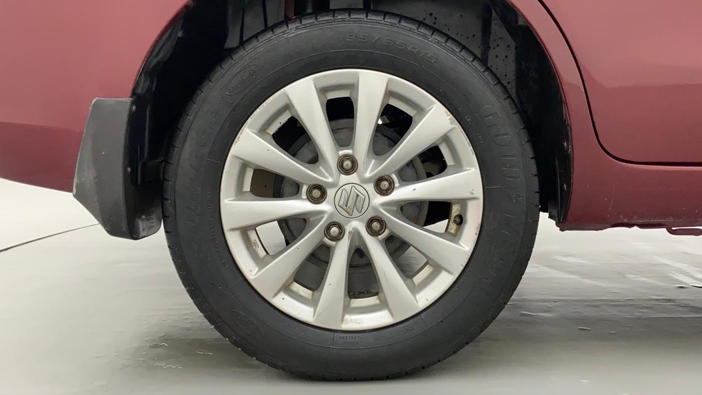 2014 Maruti Ertiga ZDI, Diesel, Manual, 95,541 km, Right Rear Wheel